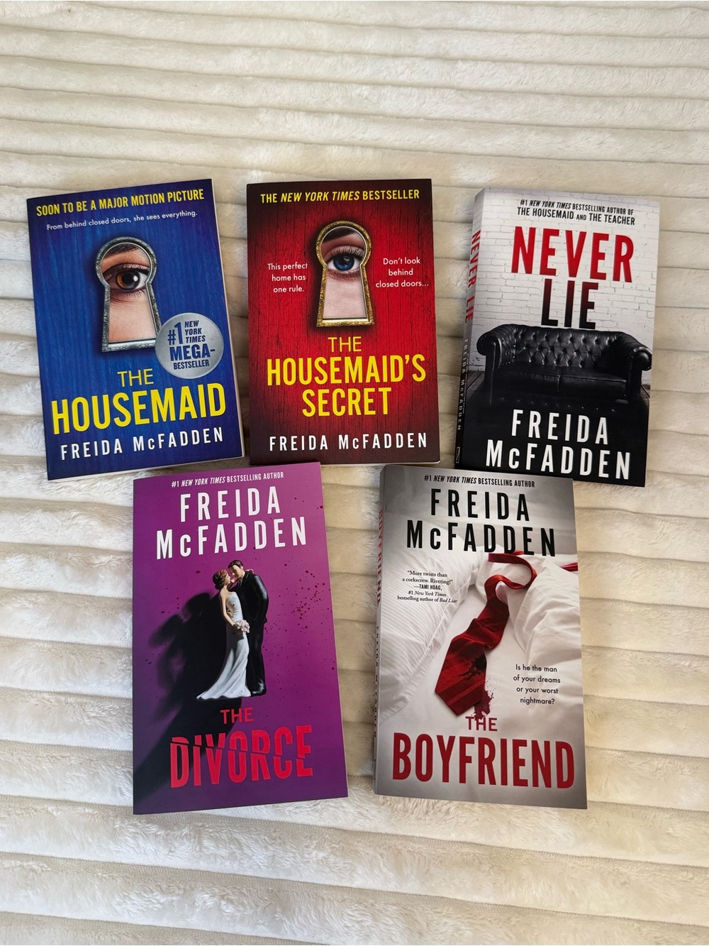 Freida McFadden books bundle of 5